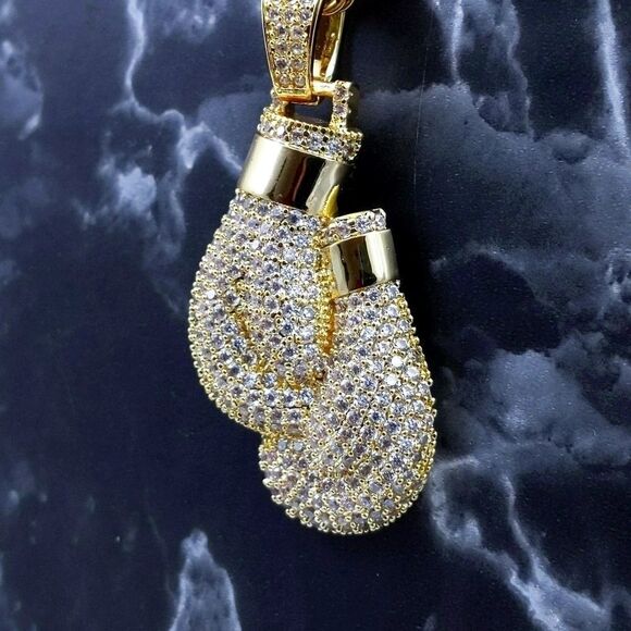 24"Rope Chain - 14K Gold Finish Boxing Gloves - Picture 12 of 13